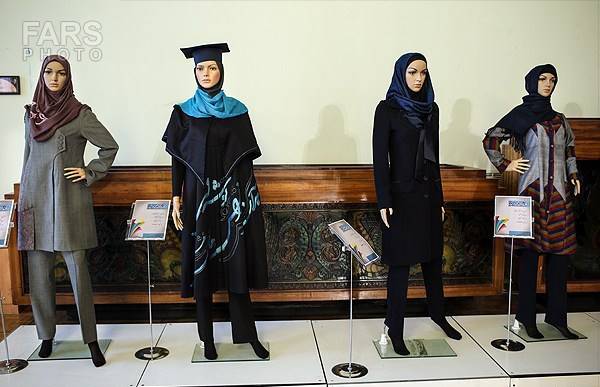 نگاهی به نمایشگاه‌های مد و لباس اسلامی؛ از مد سیاه تا حجاب سیاه