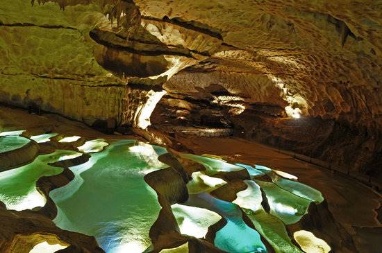 گروت د سن مارسل داردش (grotte de st marcel d’ardeche) در فرانسه