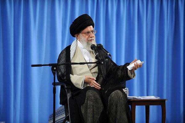 وقتی کسی تخلف می‌کند برخورد قاطع کنید