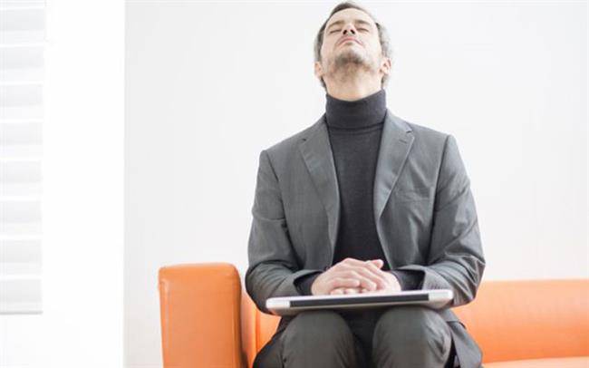 نفس عمیق کشیدن - چگونه بر استرس مصاحبه شغلی غلبه کنیم