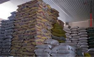 بالغ بر یک تن برنج احتکاری در شهرستان زرند توزیع شد