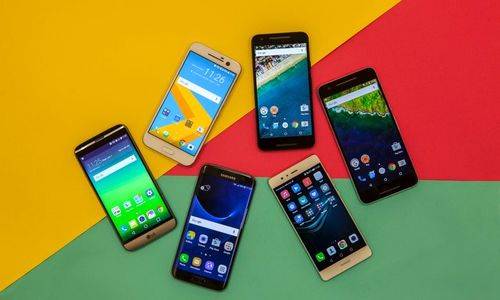 600هزار گوشی تلفن همراه در انتظار خروج از انبار‌ها