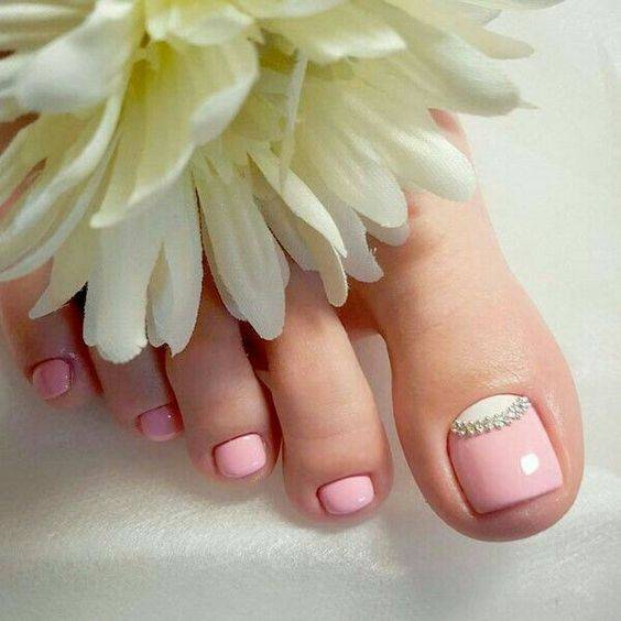 طراحی ناخن پای عروس پدیکور خیس
