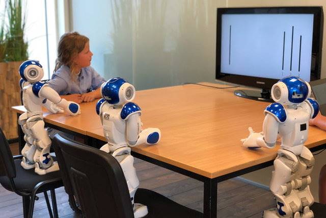 ربات‌ها می‌توانند روی نظر کودکان موثر باشند