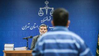 مشروح هشمتین جلسه دادگاه حمید باقری درمنی؛ اختلاف نظر 60 میلیاردی متهم و وکیل شرکت بیمه