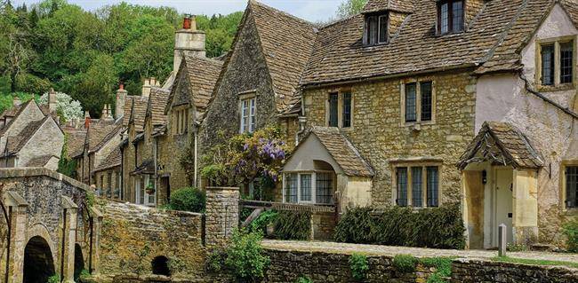 CASTLE COMBE در انگلیس