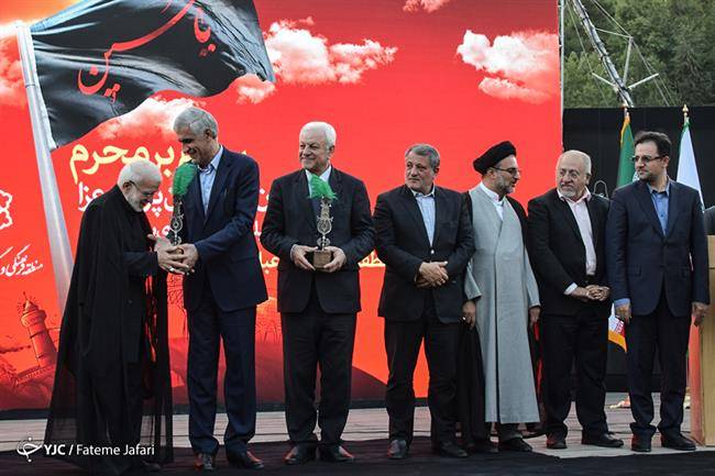 تهران با اهتزاز پرچم هزار متری «یا حسین» سیاهپوش شد