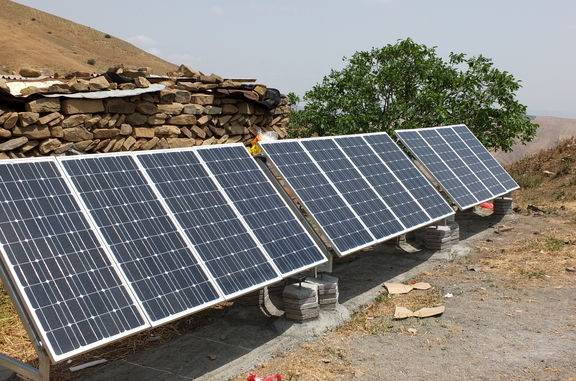 اشتغال 250 نفر از هر صد مگاوات تولید برق خورشیدی