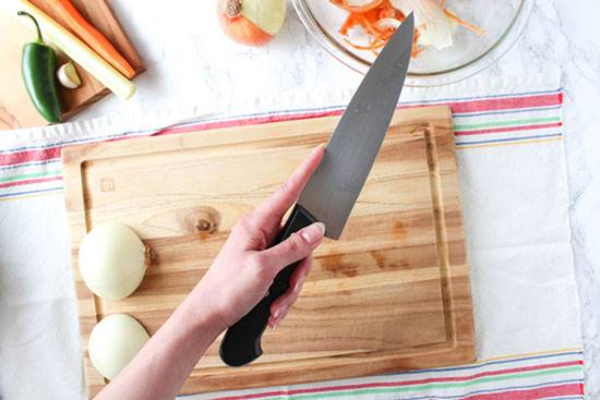 مهارت آشپزی؛ نحوه استفاده از چاقو