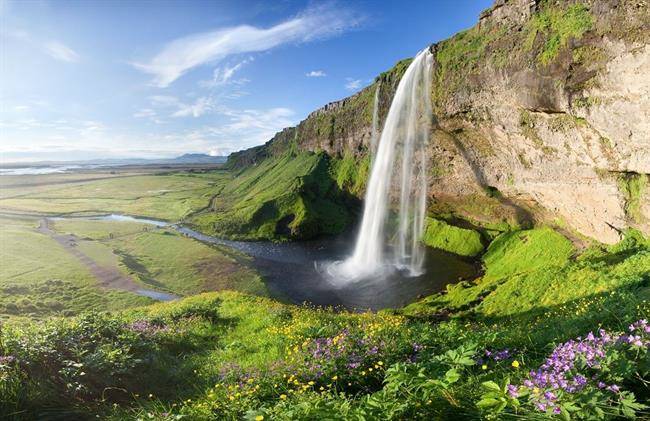 آبشار Seljalandsfoss ایسلند2