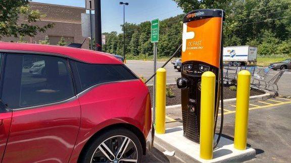 ساخت 2.5میلیون ایستگاه شارژ خودروهای برقی تا 2025