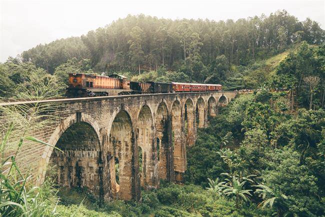 پل تاریخی 9 قوس (Nine Arch Bridge)