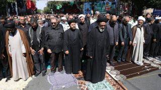 اقامه نماز ظهر عاشورای حسینی در سراسر کشور