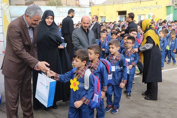 آئین آغاز سال تحصیلی جدید در دبستان نونهالان اسلام برگزار شد