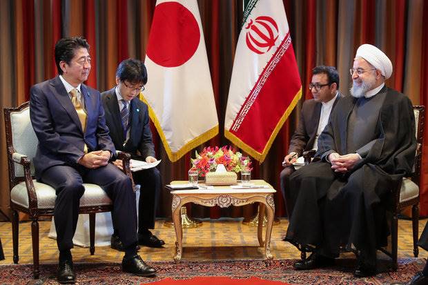 رئیس جمهور کشورمان با «شینزو آبه» دیدار و گفتگو کرد