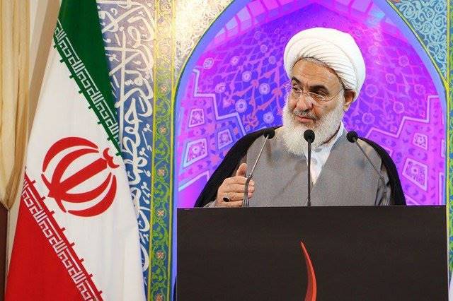 امام جمعه قزوین:عدهای میخواهند بحران اقتصادی ایجاد کنند