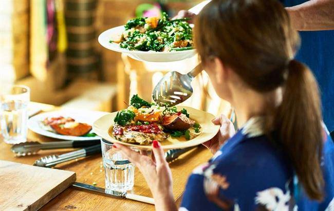 راههای طبیعی برای فرایند هضم غذا راههای طبیعی برای فرایند هضم غذا