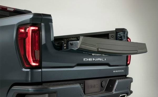 2019-GMC-Sierra-Denali-011