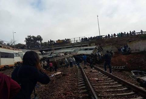خروج قطار از ریل در مراکش ده ها کشته و زخمی بر جا گذاشت