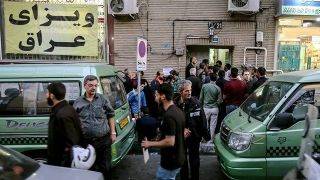 صدور ویزای 24 ساعته امکان ندارد/ صف خرید برای ویزای 600 هزار تومانی! + عکس و فیلم