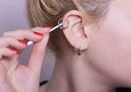 عفونت پیرسینگ گوش را چگونه پیشگیری و درمان کنیم؟