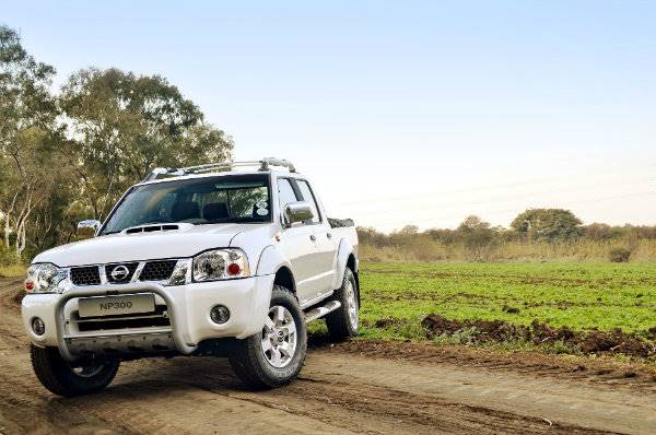 Nissan NP300 Hardbody (1)