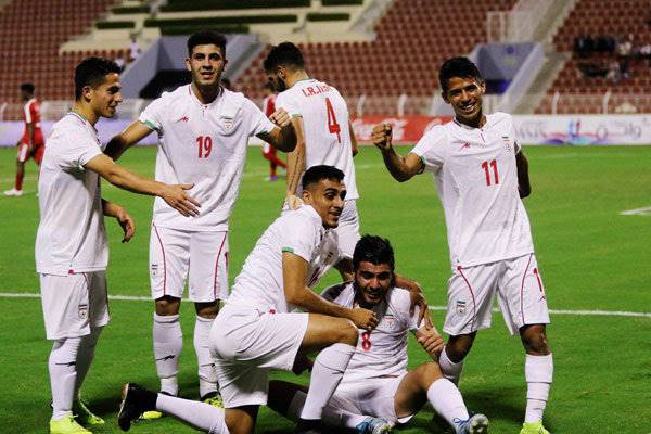پیروزی تیم فوتبال امید ایران بر عمان/ کرانچار نیمه مربیان را برد