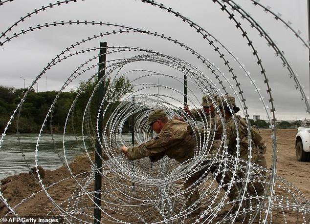 (تصویر) حضور هزاران سرباز آمریکایی در مرز‌های مکزیک