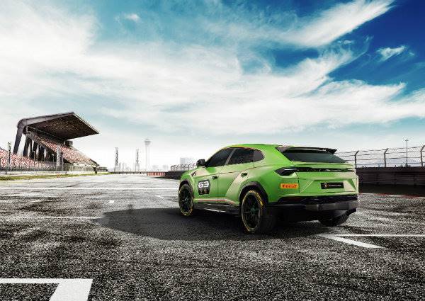 94ddc547-lamborghini-urus-st-x-concept-3