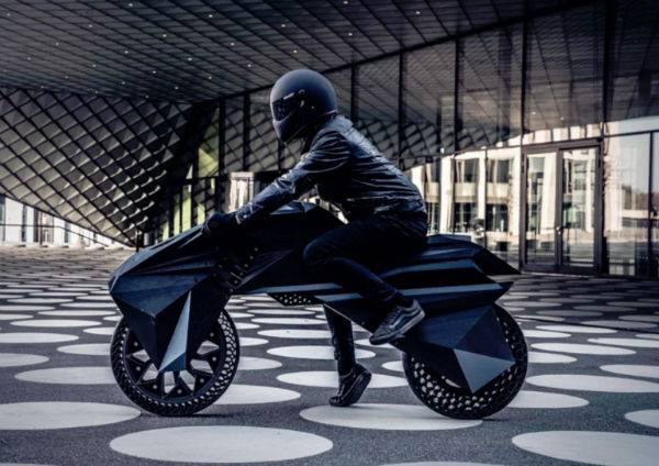 اولین موتورسیکلت الکترونیکی که به طور کامل پرینت سه بعدی شده [تماشا کنید]
