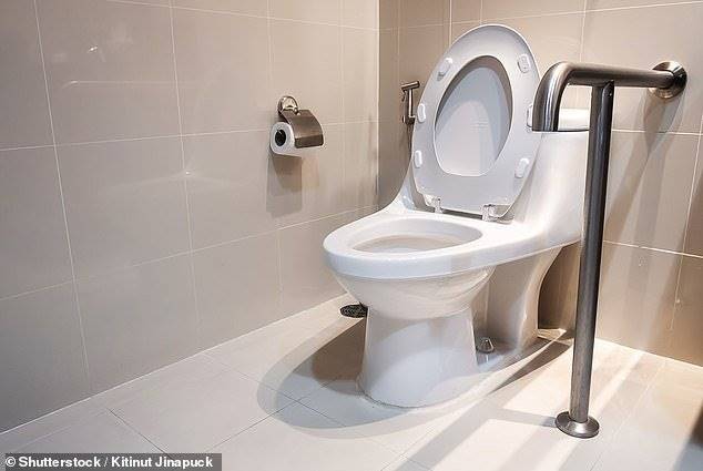 توالت هوشمندی که با بررسی ادرار، بیماری را تشخیص می‌دهد!