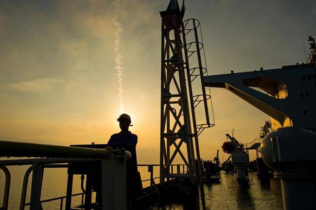 عربستان در دوراهی نفتی؛ اقتصاد ریاض قادر به تحمل کاهش قیمت نفت نیست