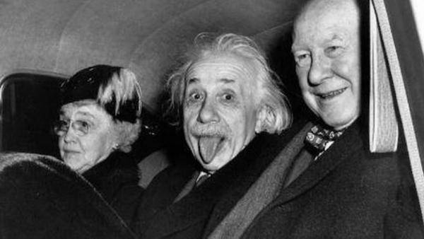 ناگفته ها از زبان بیرون آمده آلبرت اینشتین در تصویری که جاودانه شد