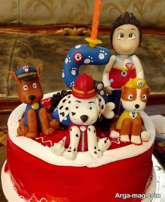 کیک با تزیینات جالب برای تم تولد امروزی 