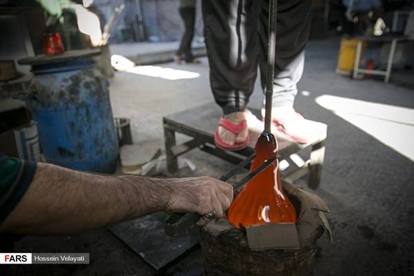 از «شیشه» نان در می آورند