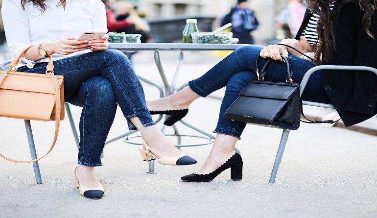8 قانون مهم قبل از ست کردن کیف و کفش برای خانم‌های خوش سلیقه