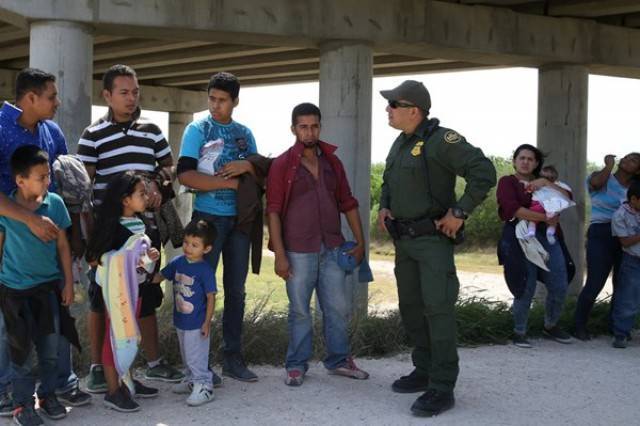 بحران تمام عیار انسانی در مرز آمریکا و مکزیک/در مرز‌های آمریکا چه بر سر کودکان مهاجر می‌آید؟