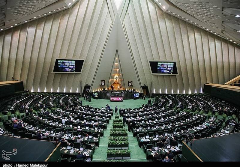 روند بررسی استعفای نمایندگان اصفهان در مجلس چگونه است؟