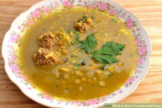 سوپ انار؛ پیش غذای مخصوص یلدا
