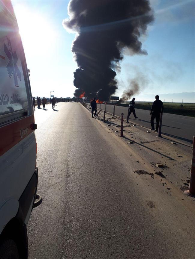 تانکر حمل سوخت در جاده  حمیل منفجر شد +عکس