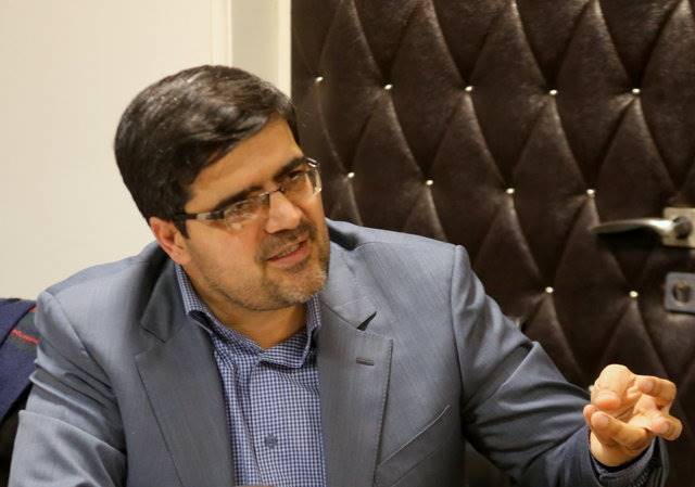 انتقاد محیط زیست تهران از واحدهایی که قانون هوای پاک را دور می‌زنند