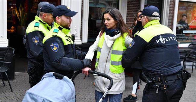 زن هلندی به جرم پوشیدن جلیقه زرد بازداشت شد