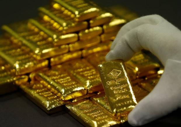 قیمت جهانی طلا به پایین‌ترین میزان در سه هفته اخیر نزدیک شد