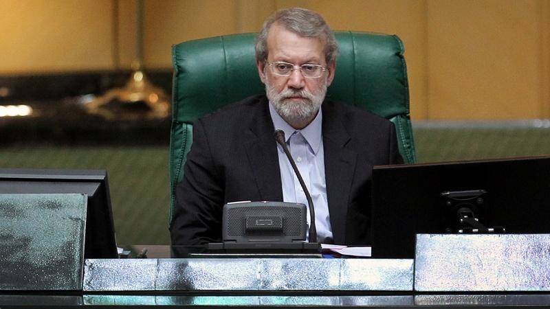 لاریجانی: مجلس هنوز تکلیف سهمیه بندی بنزین را مشخص نکرده است