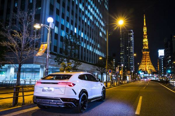 528ee199-lamborghini-urus-3