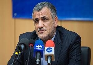 نورافشانی میادین اصلی شهر تهران و اکران طرحهای فرهنگی با مفاهیم انقلاب اسلامی