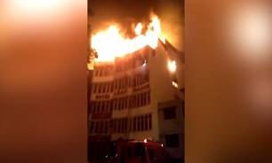 شمار تلفات آتش سوزی هتلی در دهلی به 17 نفر رسید+ تصاویر