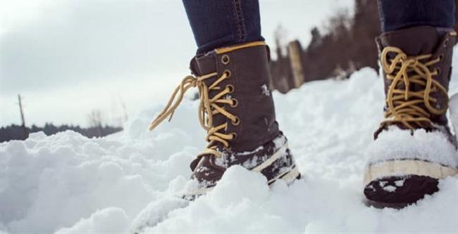 بهترین کفش برای برف نوردی