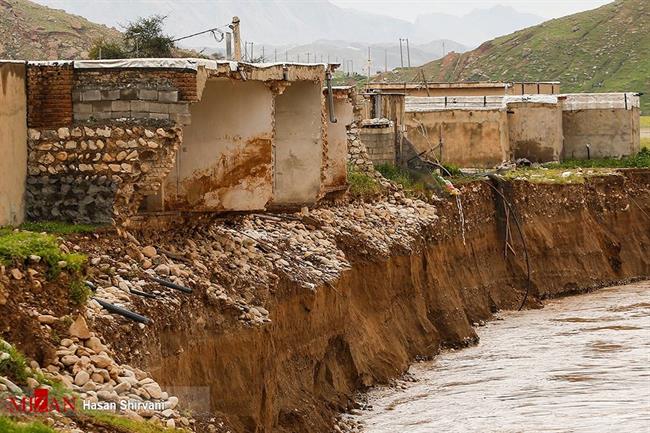 ارسال کمک‌های نقدی و غیرنقدی کارکنان دادگستری شهرستان ملکان به سیل زدگان