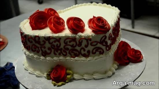 تزئین کیک تولد عاشقانه